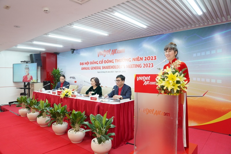 Bà Thảo thuộc dòng họ Nguyễn Cảnh – là người góp phần đưa Vietjet phát triển