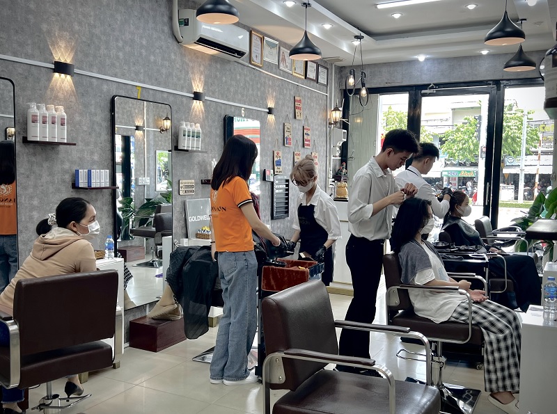 Hair Salon Giang Sơn là lựa chọn lý tưởng trong các salon tóc Cần Thơ.