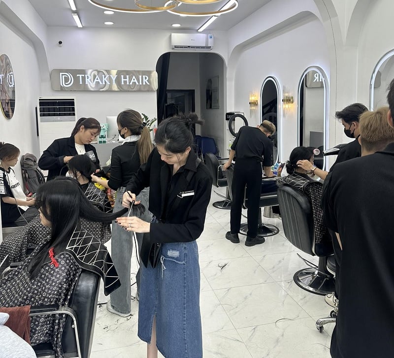 Danh sách salon tóc Cần Thơ nổi bật cái tên Traky.