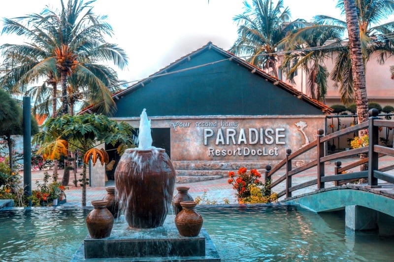 Paradise Resort.